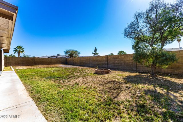 1521 E DIAMOND Avenue, Mesa, AZ 85204