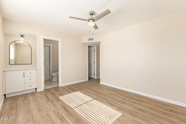 1521 E DIAMOND Avenue, Mesa, AZ 85204