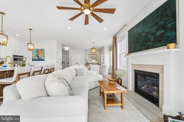 86 PARRY WAY, Ivyland, PA 18974