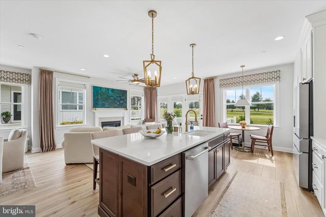 86 PARRY WAY, Ivyland, PA 18974