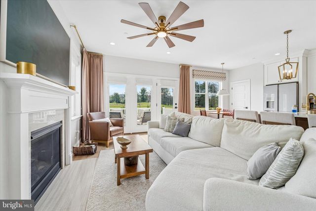 86 PARRY WAY, Ivyland, PA 18974