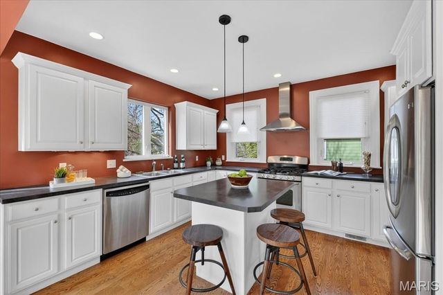 532 Tuxedo Boulevard, Webster Groves, MO 63119