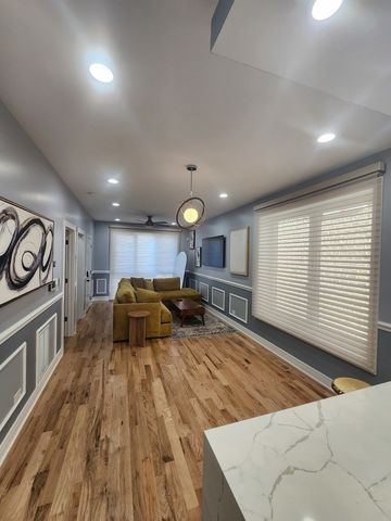 1034 N Drake Avenue, Chicago, IL 60651
