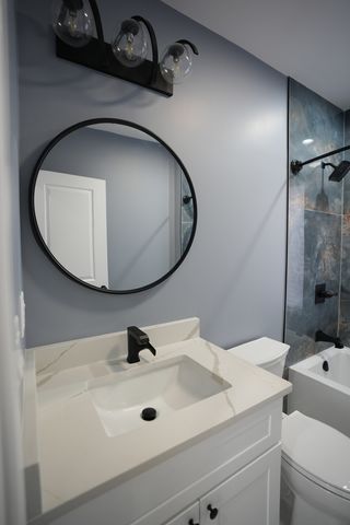 1034 N Drake Avenue, Chicago, IL 60651