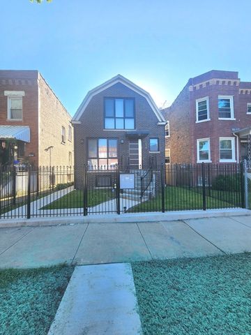 1034 N Drake Avenue, Chicago, IL 60651