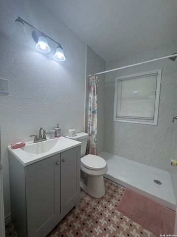 1223 Essex, San Antonio, TX 78210