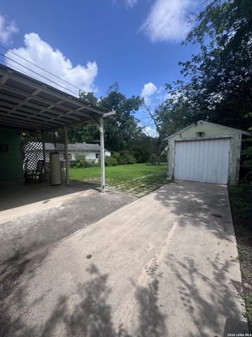 1223 Essex, San Antonio, TX 78210