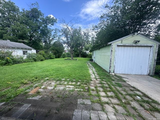 1223 Essex, San Antonio, TX 78210