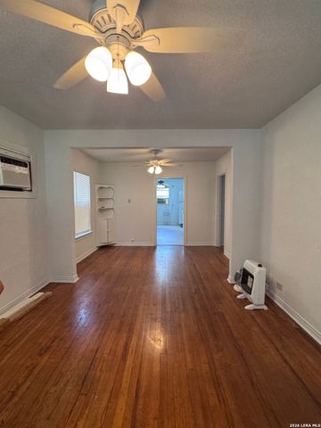 1223 Essex, San Antonio, TX 78210
