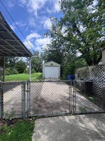 1223 Essex, San Antonio, TX 78210