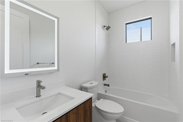 10488 Van Wyck TER, Port Charlotte, FL 33981