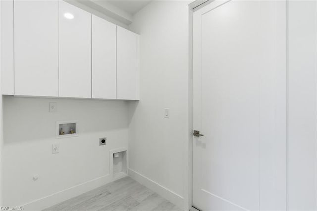 10488 Van Wyck TER, Port Charlotte, FL 33981