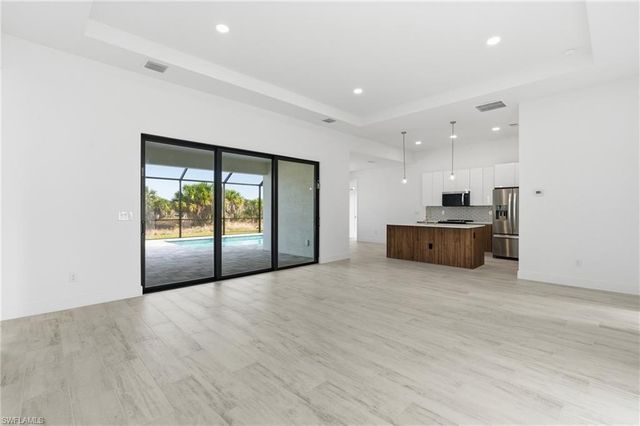 10488 Van Wyck TER, Port Charlotte, FL 33981