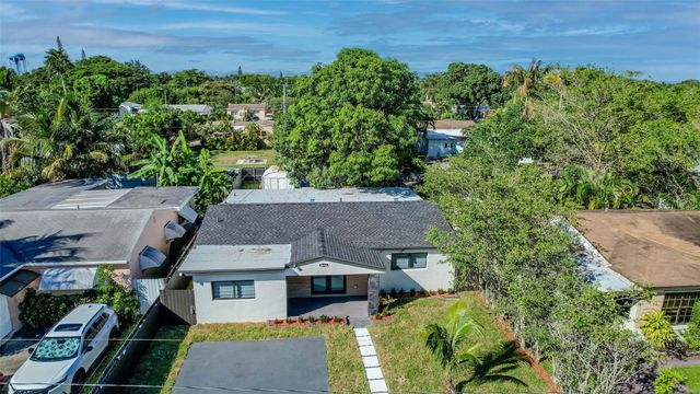 2633 NW Taft Street, Hollywood, FL 33020