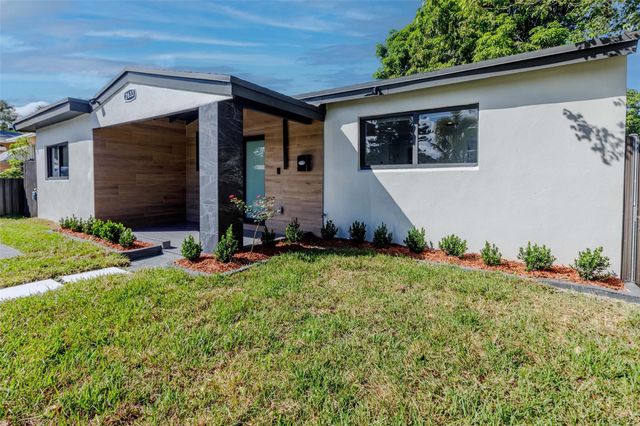 2633 NW Taft Street, Hollywood, FL 33020