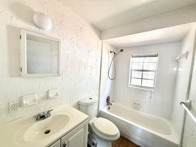 307 Essex Drive, Fort Pierce, FL 34946