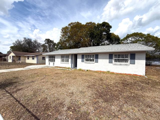 307 Essex Drive, Fort Pierce, FL 34946