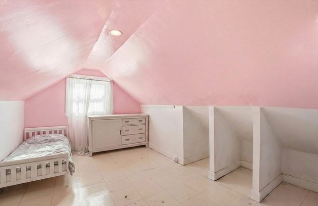 987 Rockdale Avenue, New Bedford, MA 02740