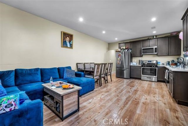 609 Corwin Avenue, Glendale, CA 91206