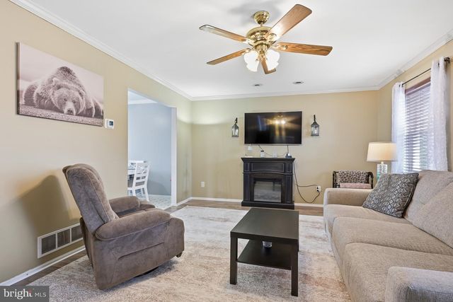 5 WORTHY DOWN AVE, Bear, DE 19701