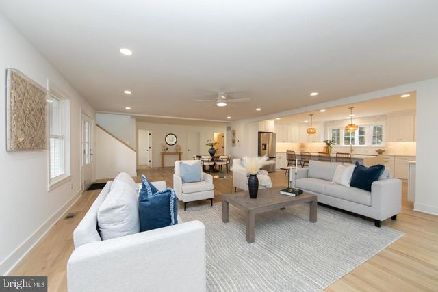 371 KRESSON RD, Cherry Hill, NJ 08034