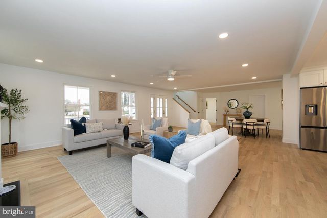 371 KRESSON RD, Cherry Hill, NJ 08034