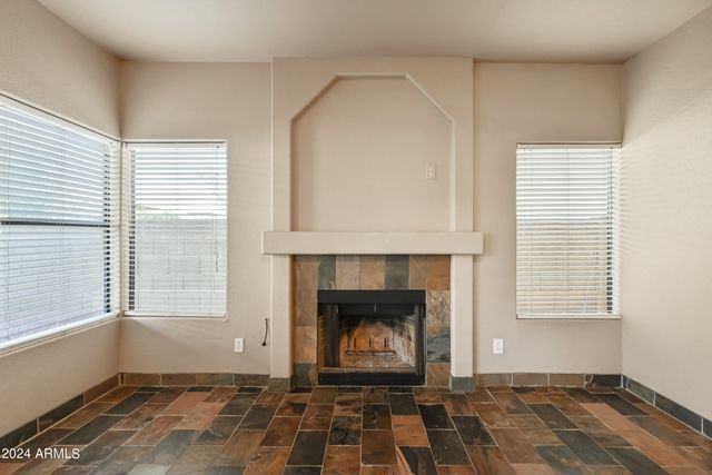 9166 E LAUREL Lane, Scottsdale, AZ 85260