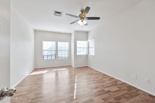 9166 E LAUREL Lane, Scottsdale, AZ 85260