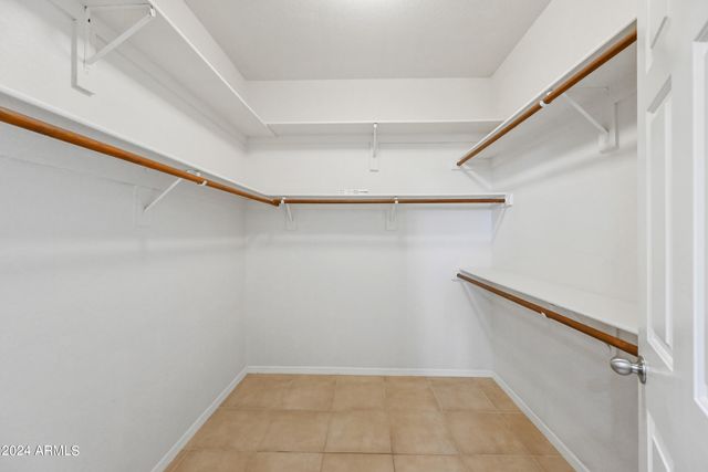 9166 E LAUREL Lane, Scottsdale, AZ 85260