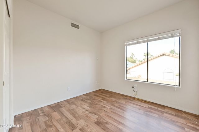 9166 E LAUREL Lane, Scottsdale, AZ 85260