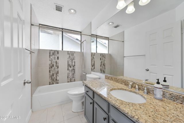 9166 E LAUREL Lane, Scottsdale, AZ 85260