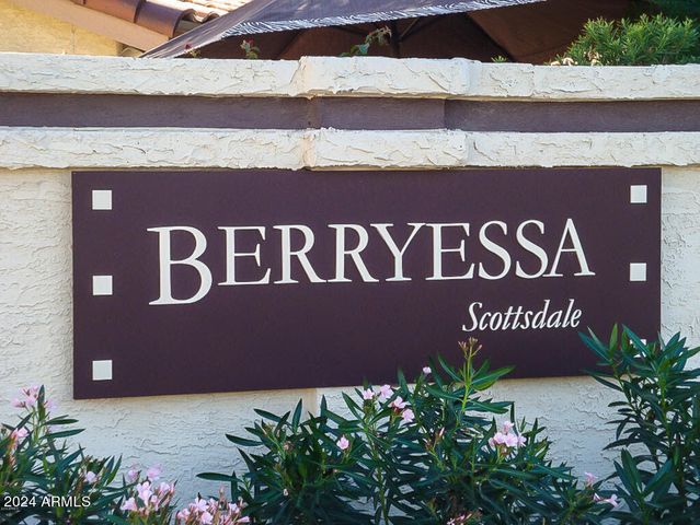 9166 E LAUREL Lane, Scottsdale, AZ 85260