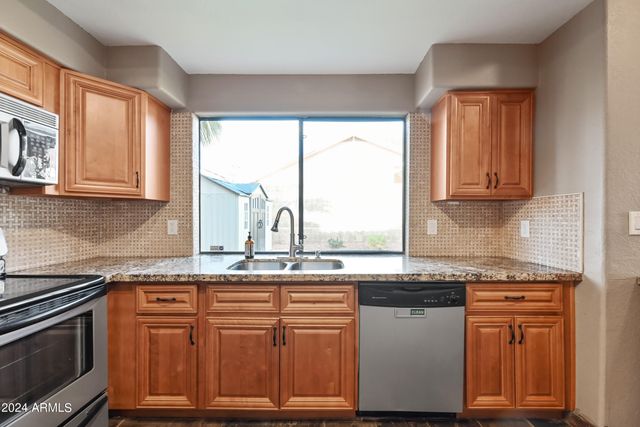 9166 E LAUREL Lane, Scottsdale, AZ 85260