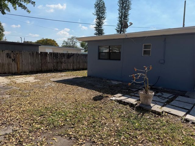 5821 Taft Street, Hollywood, FL 33021