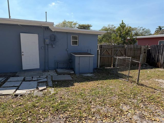 5821 Taft Street, Hollywood, FL 33021