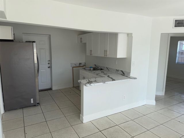 5821 Taft Street, Hollywood, FL 33021