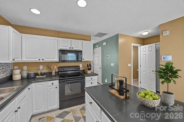 15066 Deshler Court, Charlotte, NC 28273