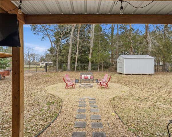206 Parkway, Livingston, AL 35470