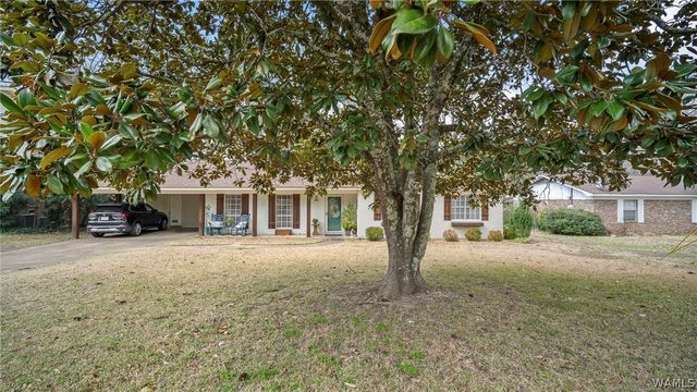 206 Parkway, Livingston, AL 35470