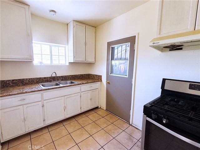 2823 New Deal, El Monte, CA 91733
