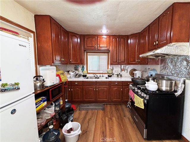 2823 New Deal, El Monte, CA 91733