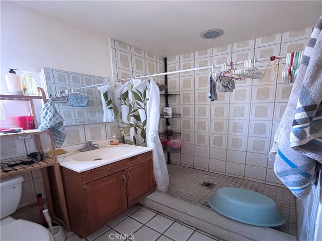 2823 New Deal, El Monte, CA 91733