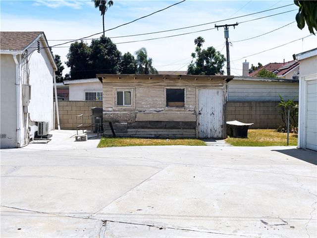 2823 New Deal, El Monte, CA 91733