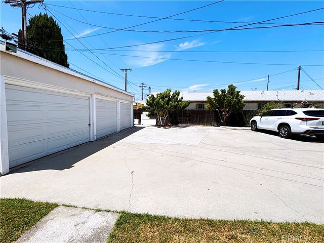 2823 New Deal, El Monte, CA 91733