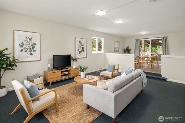 12801 SE 22nd Place, Bellevue, WA 98005