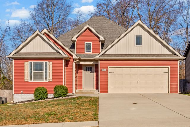 1796 Rains Rd, Clarksville, TN 37042