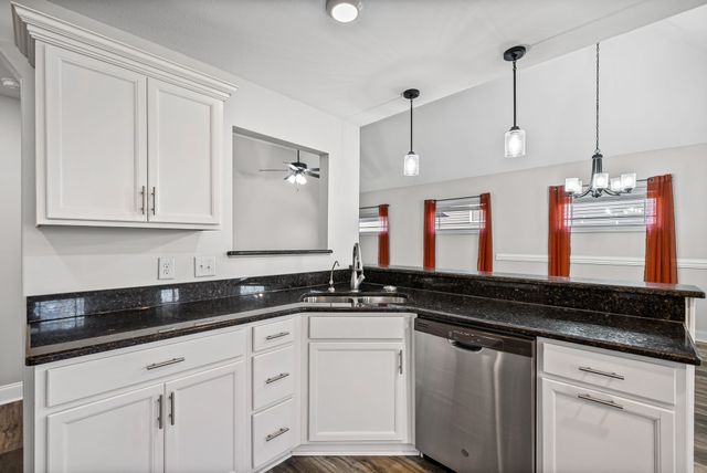 1796 Rains Rd, Clarksville, TN 37042