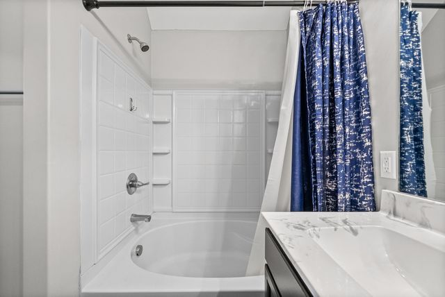 1796 Rains Rd, Clarksville, TN 37042