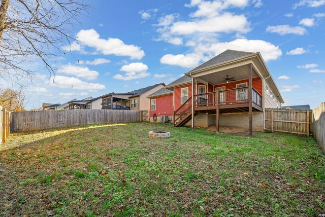 1796 Rains Rd, Clarksville, TN 37042