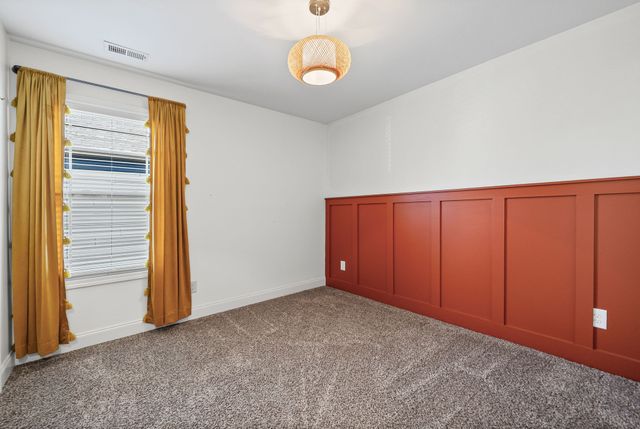 1796 Rains Rd, Clarksville, TN 37042